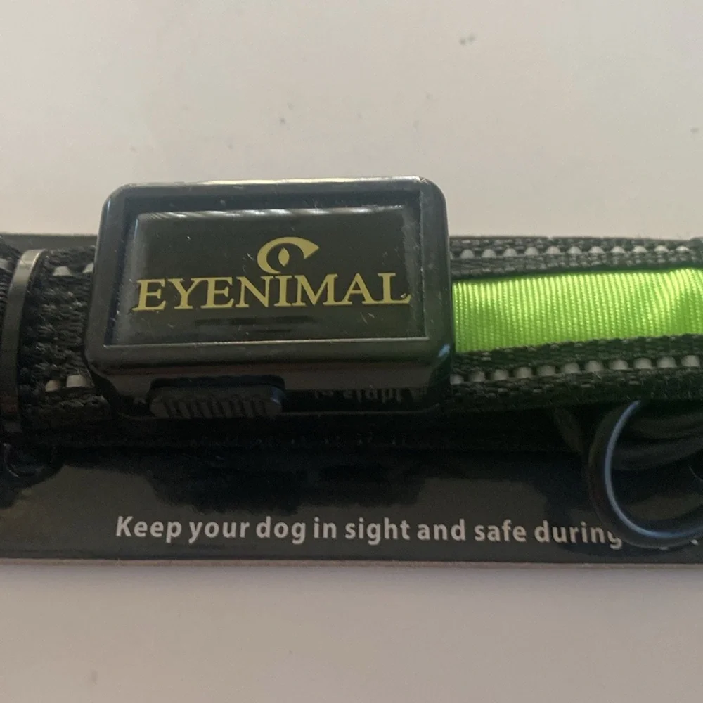 Eyenimal Black and Green Dog Collar with Rechargeable Flashing Light.NWOT